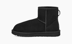 UGG CLASSIC MINI II BOOT Black