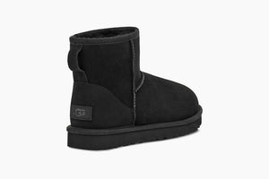 UGG CLASSIC MINI II BOOT Black