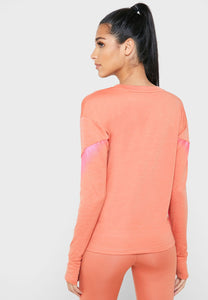 NIKE Midlayer Runway T-Shirt & Leggings