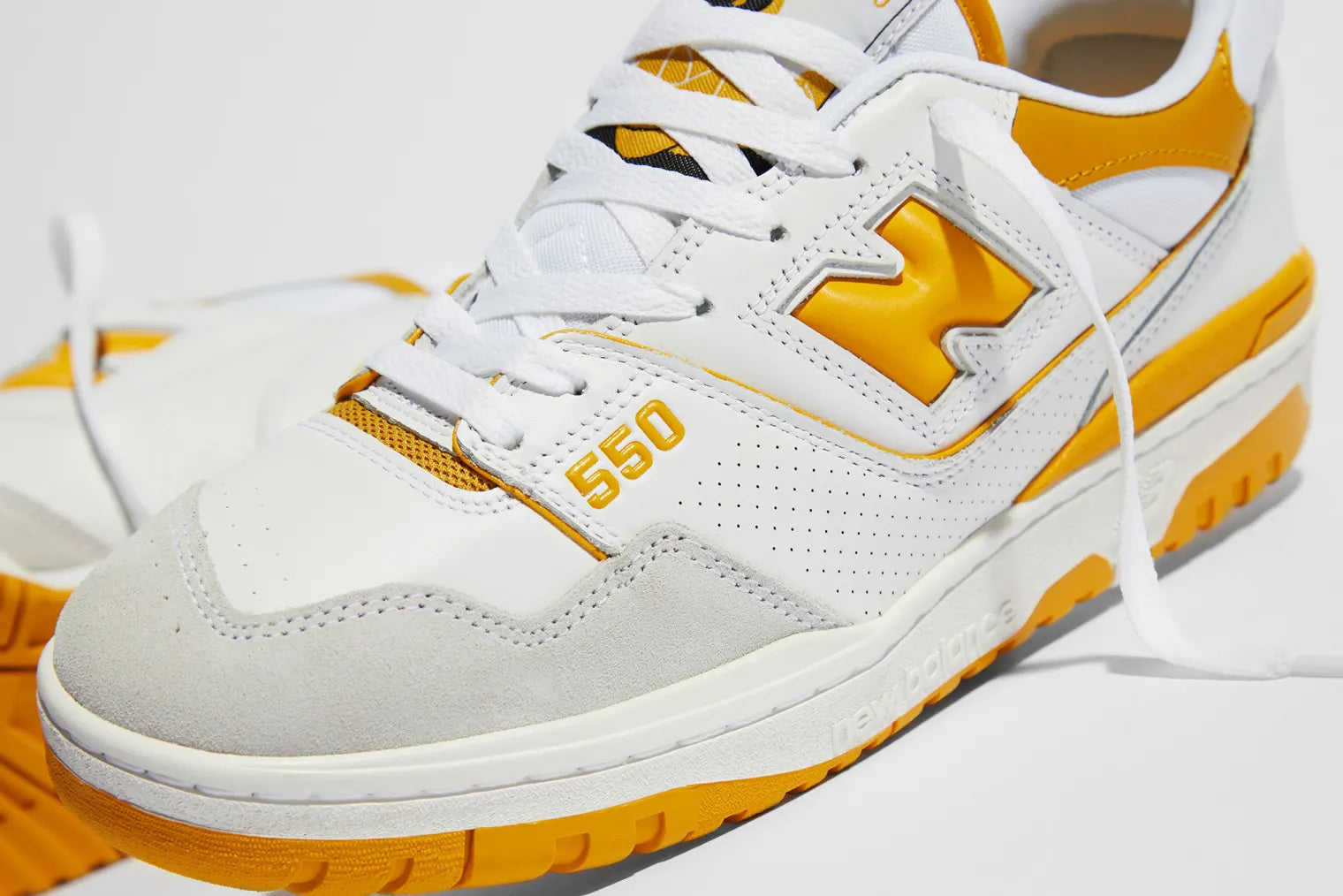 New Balance 550 Varsity Gold