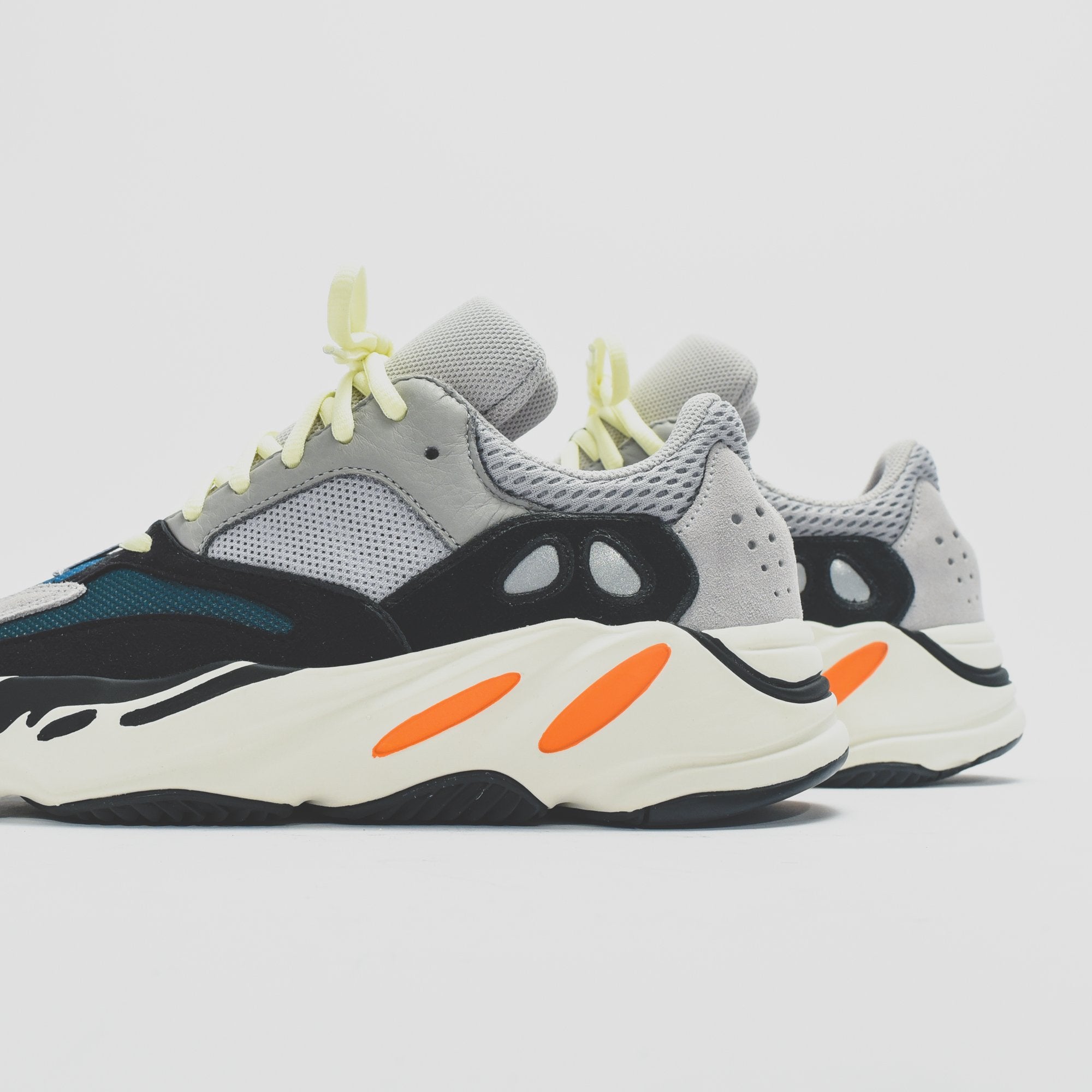adidas Yeezy Boost 700 Wave Runner Solid Grey