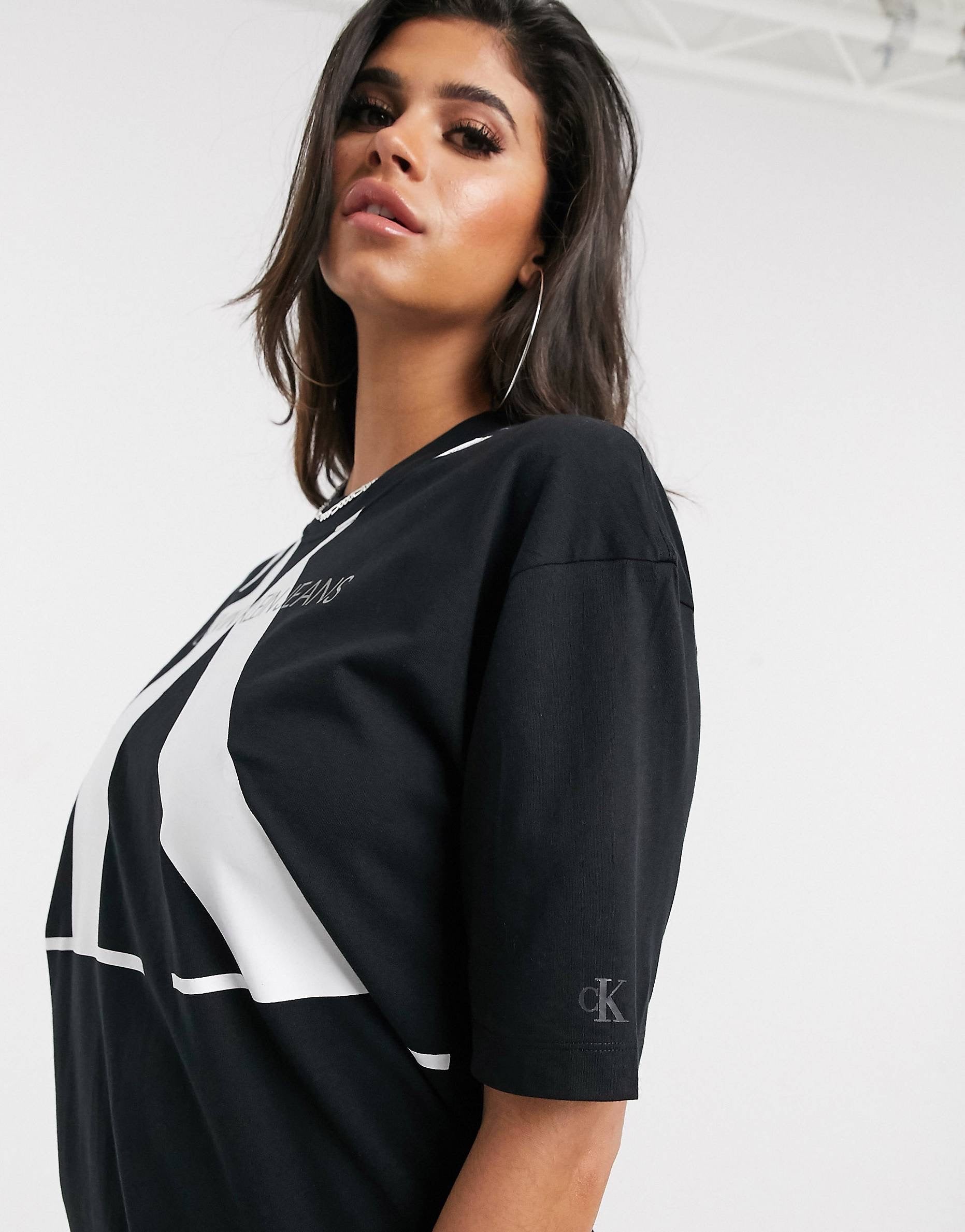 Fustan Calvin Klein Jeans - oversized black