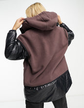 Load image into Gallery viewer, New Balance All Terrain sherpa jacket beige