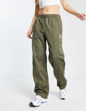 Load image into Gallery viewer, New Balance unisex track pants khaki