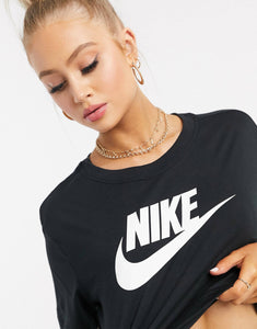 Maicë Nike cropped Futura