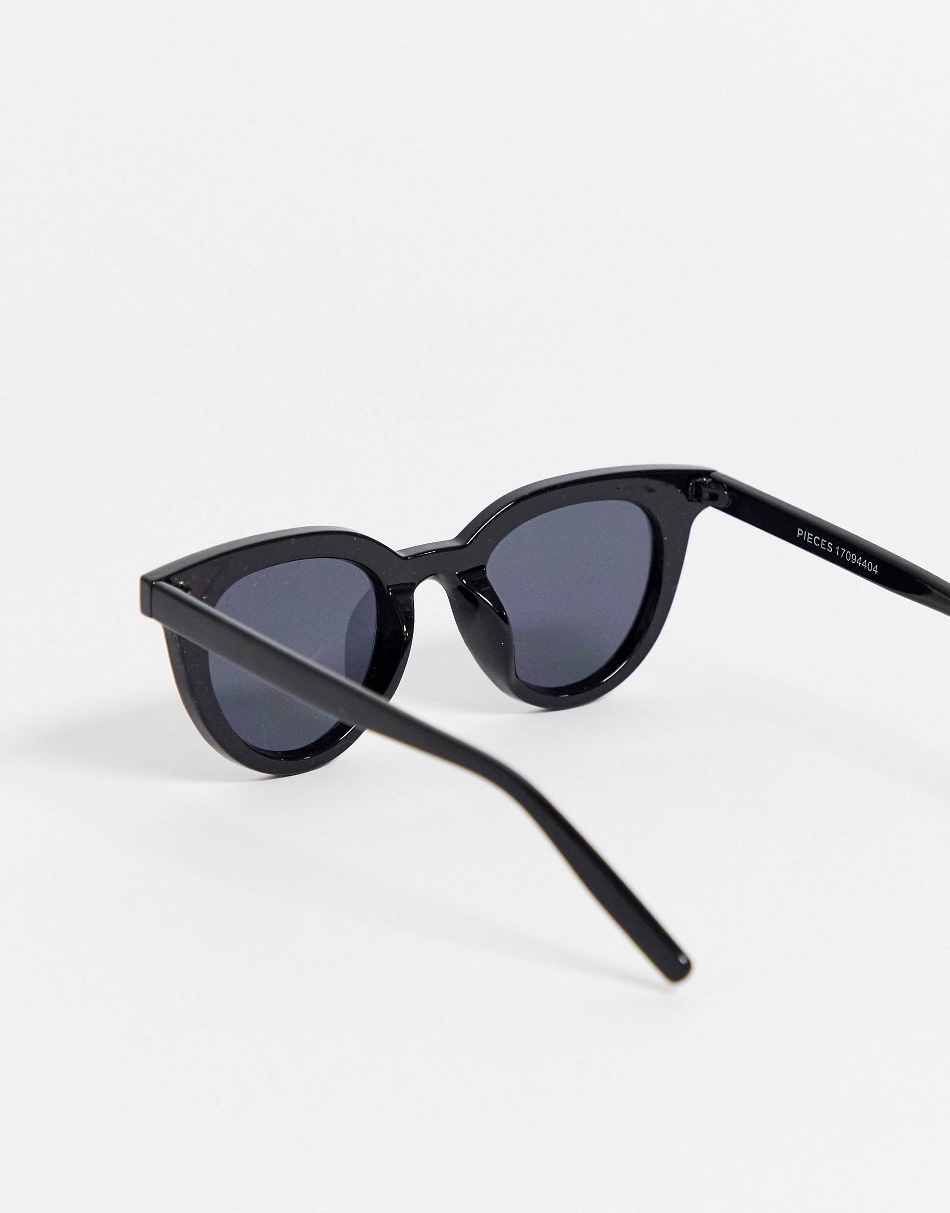 Syza Dielli - Pieces Bella