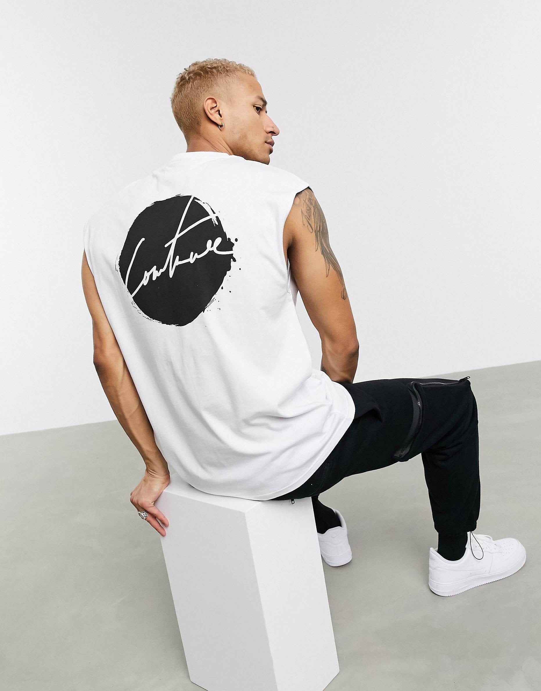 Maic The Couture Club - circle cut out