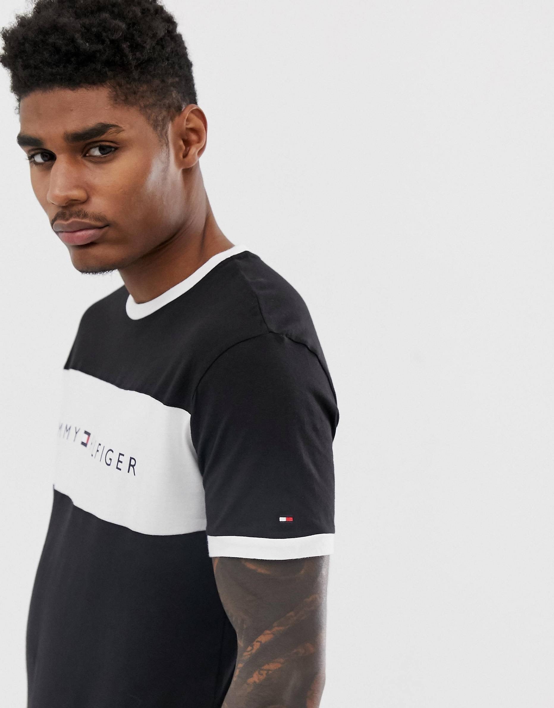 Maic Tommy Hilfiger - Chest panel in black