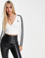 Load image into Gallery viewer, adidas Originals cropped top white