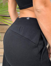 Load image into Gallery viewer, Puma slim joggers - Trenerka të poshtme