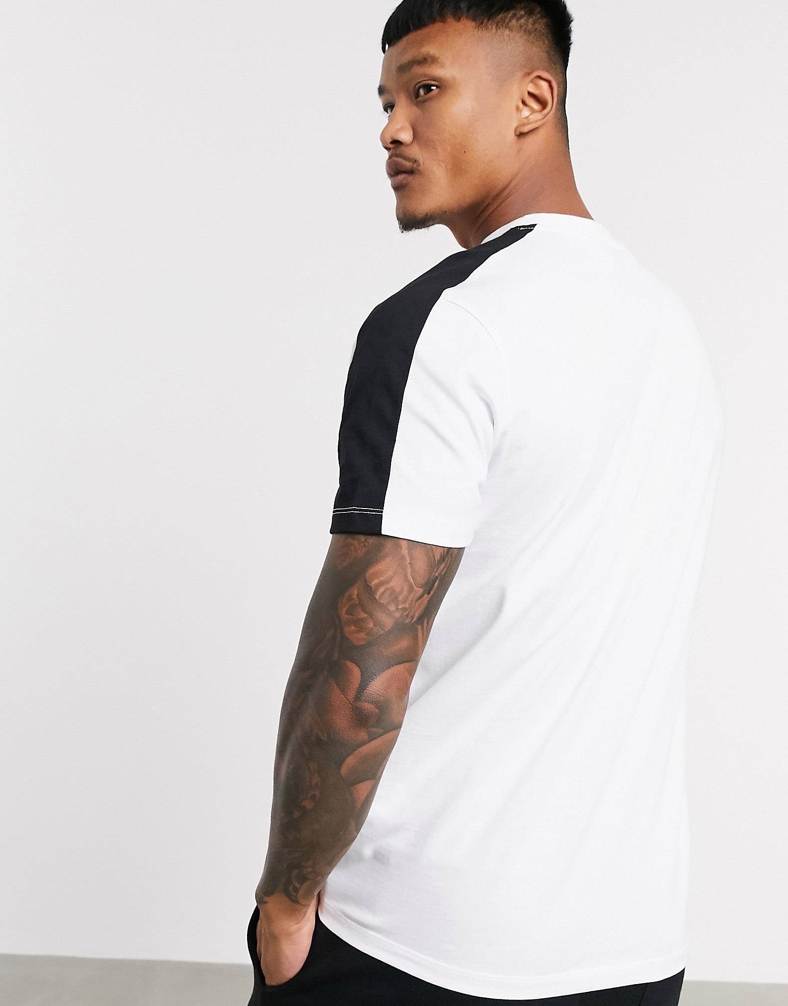 Maic Dark Future - Logo spray