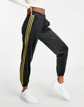 Load image into Gallery viewer, adidas Originals three stripe velour