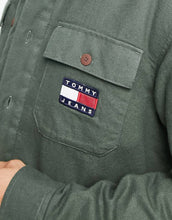 Load image into Gallery viewer, Tommy Jeans overshirt dark green
