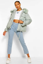 Load image into Gallery viewer, Faux Fur Trim Pocket Detail Puffer