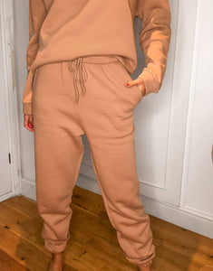 Tracksuit oversized in caramel