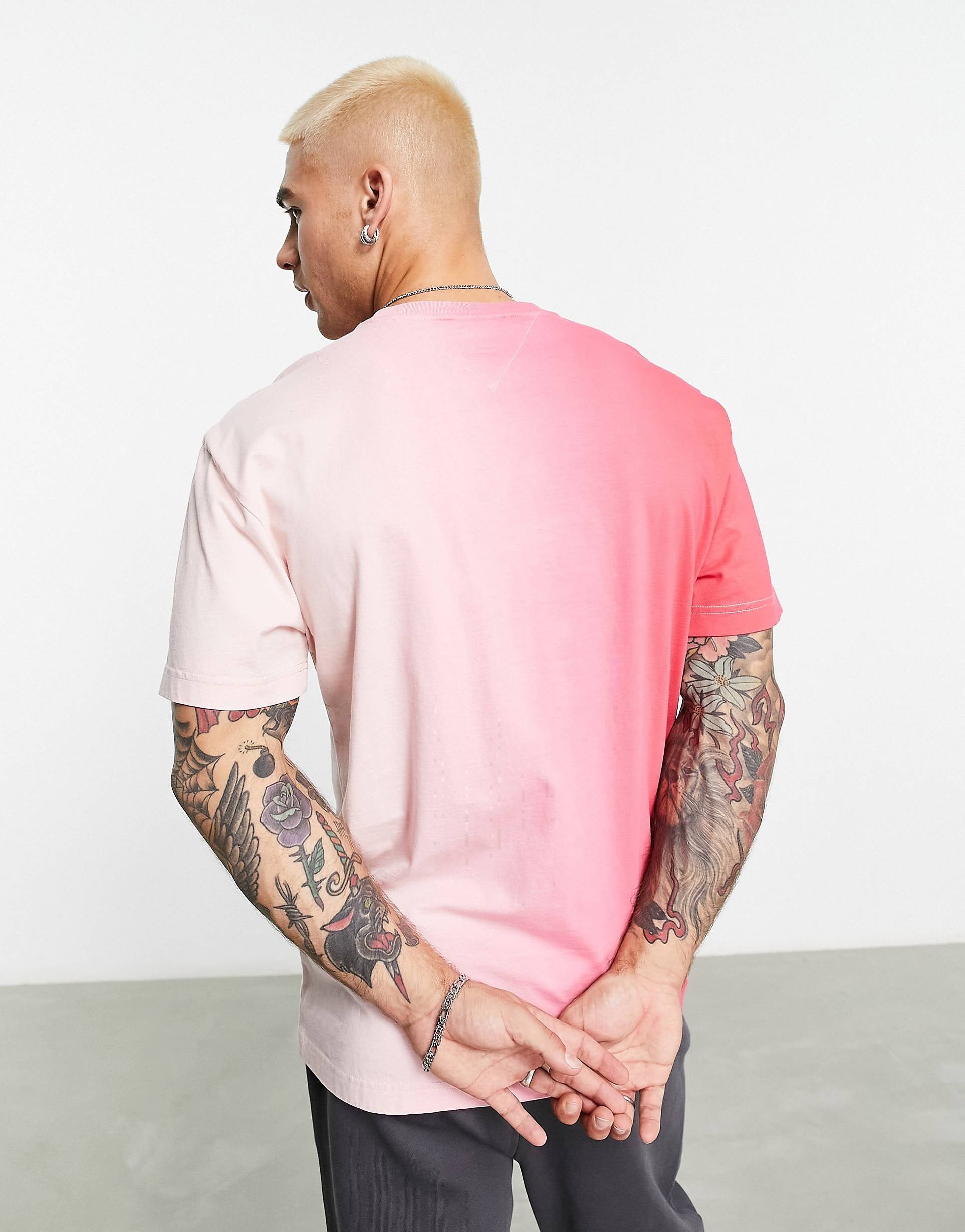 Tommy Jeans signature logo ombre – pink n\'shpishop t-shirt
