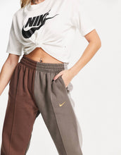 Load image into Gallery viewer, Nike Metallic Swoosh colour block joggers
