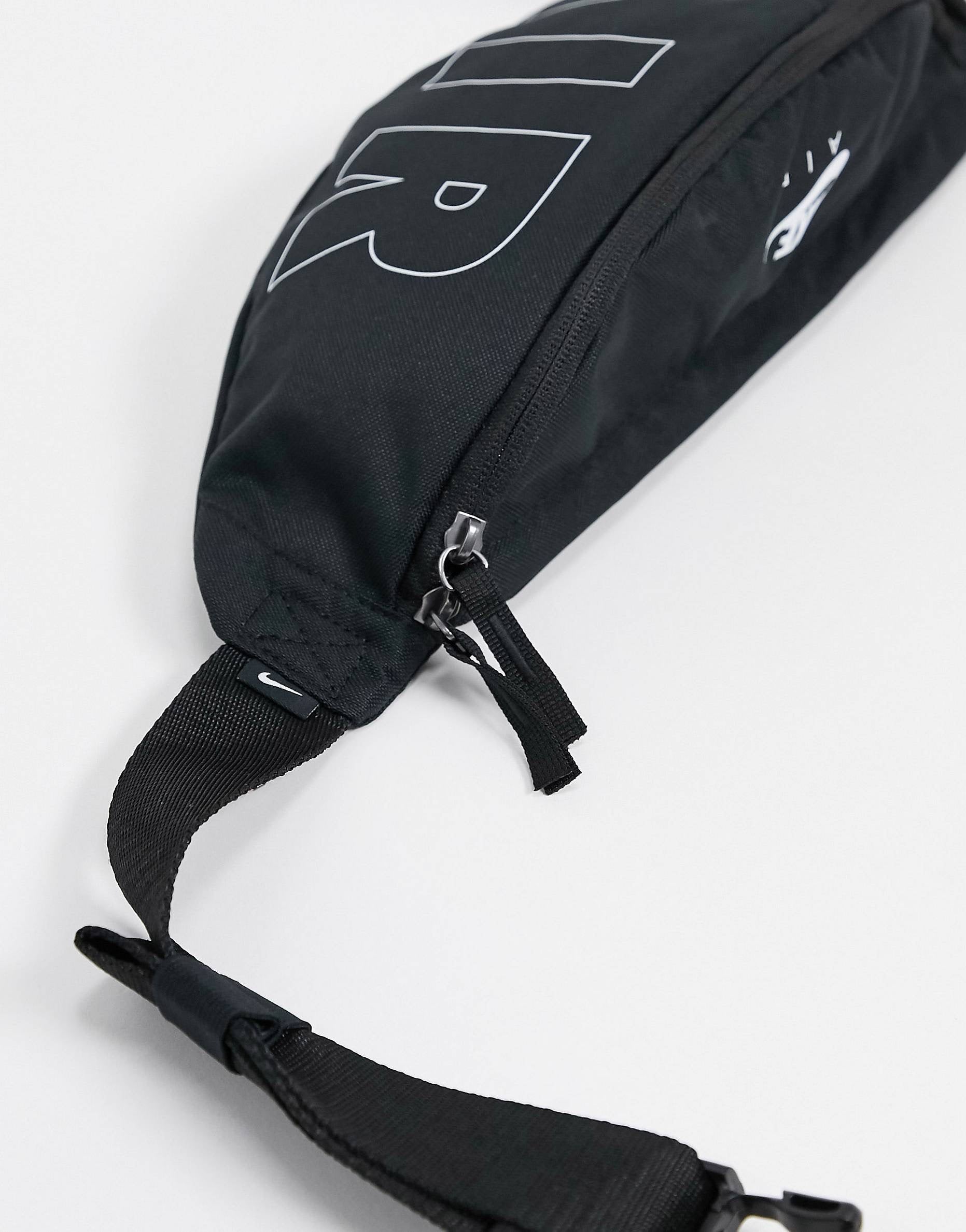 Çantë Nike Hertiage zip pack