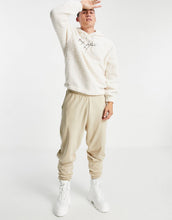 Load image into Gallery viewer, Duks Dark Future oversized in beige teddy