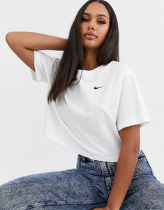 Maicë Nike mini swoosh crop