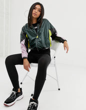 Load image into Gallery viewer, Jakne Puma woven