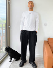 Load image into Gallery viewer, Armani Exchange white