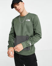 Load image into Gallery viewer, The North Face Mountain Athletic khaki