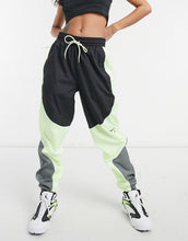 Load image into Gallery viewer, Nike Basketball fly joggers