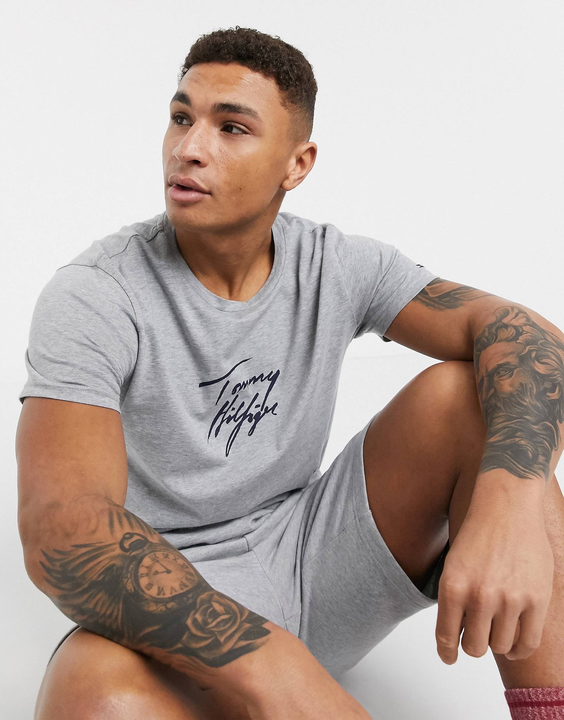 Maic Tommy Hilfiger script 85’