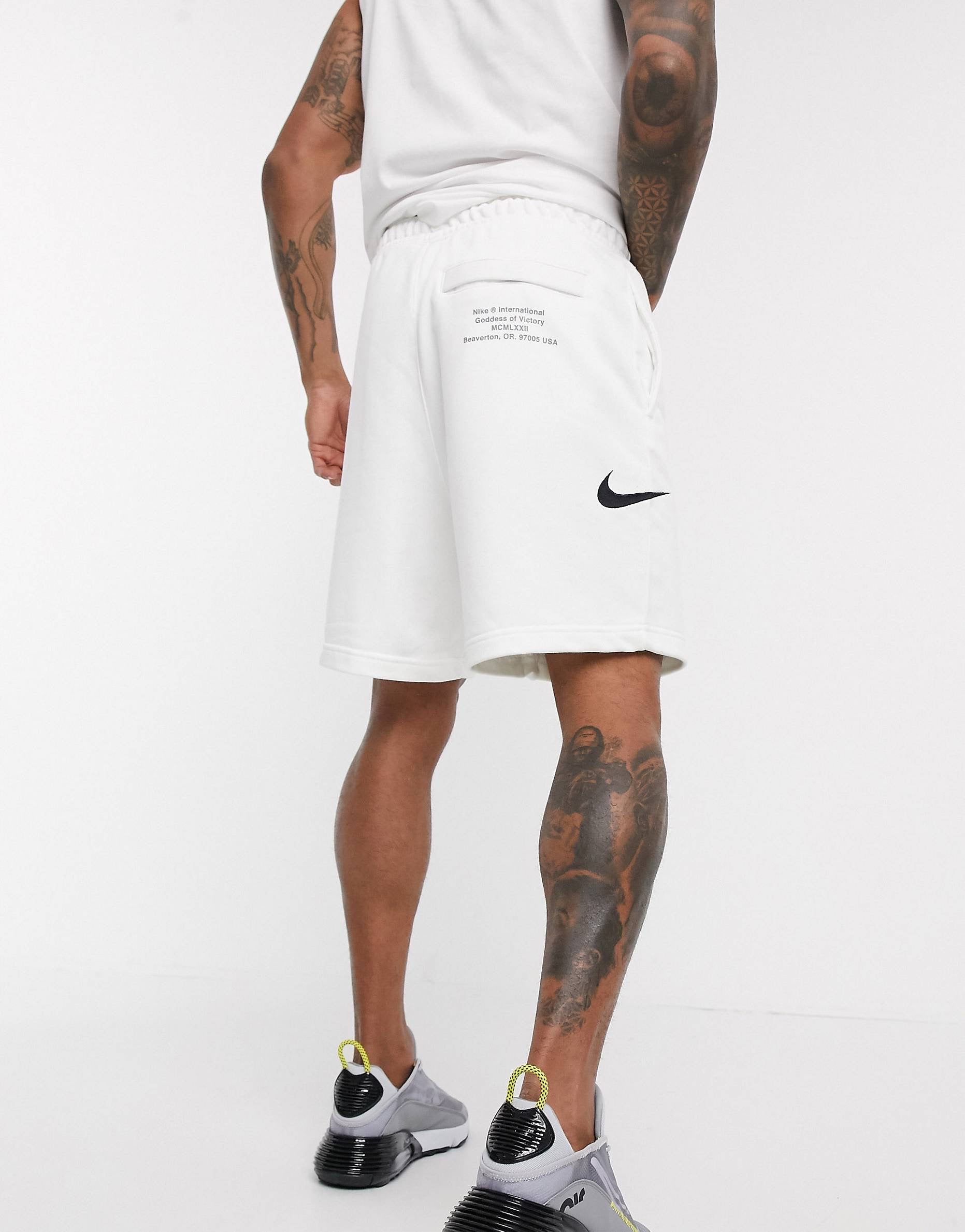 Shorce Nike Swoosh - White
