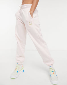 Puma classics oversized joggers pink