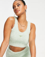 Load image into Gallery viewer, Reebok cosy fluffy set green