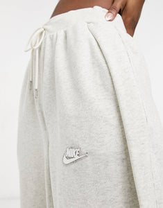 Nike Earth Day joggers beige