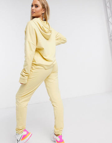 Tracksuit in Washed Yellow