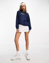 Load image into Gallery viewer, New Balance sweatshirt navy