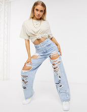 Load image into Gallery viewer, Maicë Nike mini Swoosh - in oatmeal