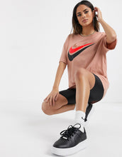 Load image into Gallery viewer, Maic Nike Rose - oversized