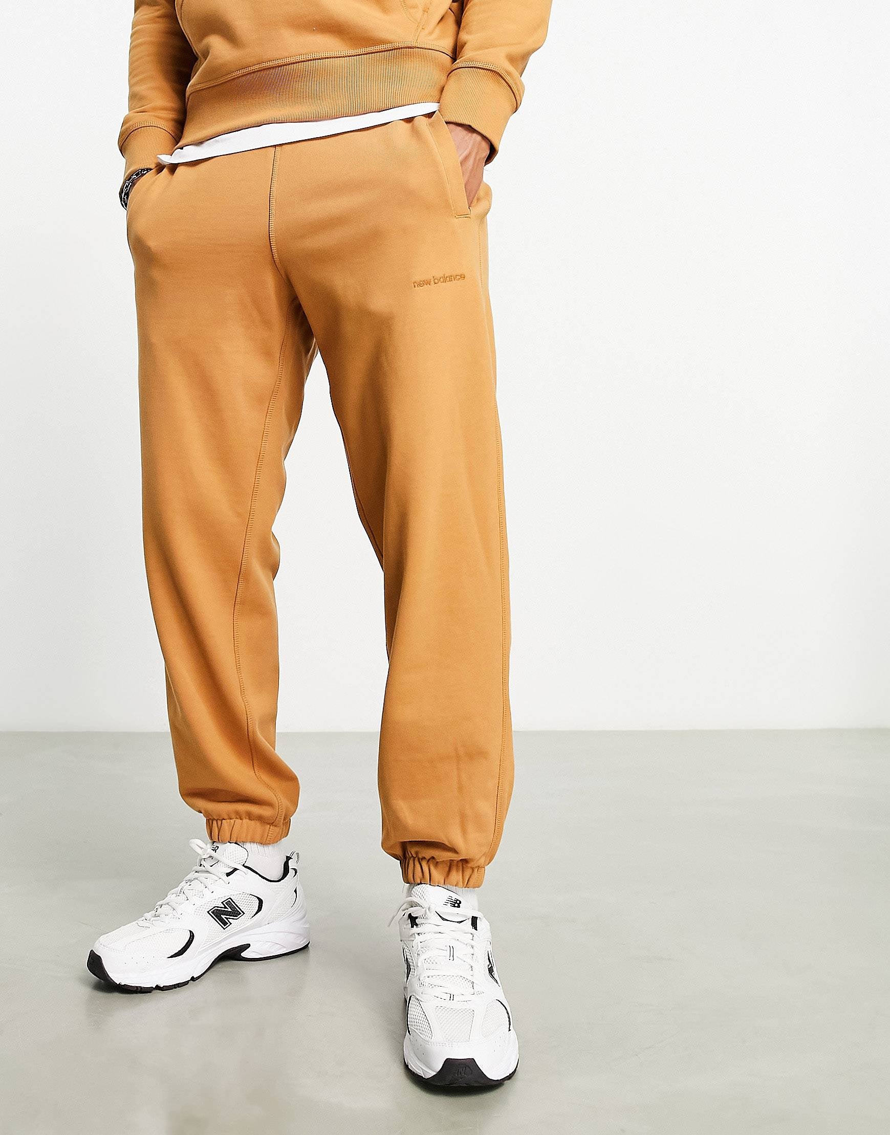 New Balance Sweatpant tan
