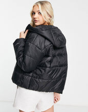 Load image into Gallery viewer, Nike classic padded jacket hood black
