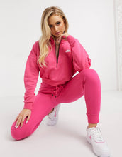 Load image into Gallery viewer, Duks Nike Essentials - Pink