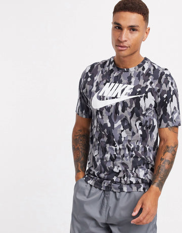 Maicë Nike graphic Camo