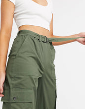 Load image into Gallery viewer, Vero Moda cargo trousers - Khaki