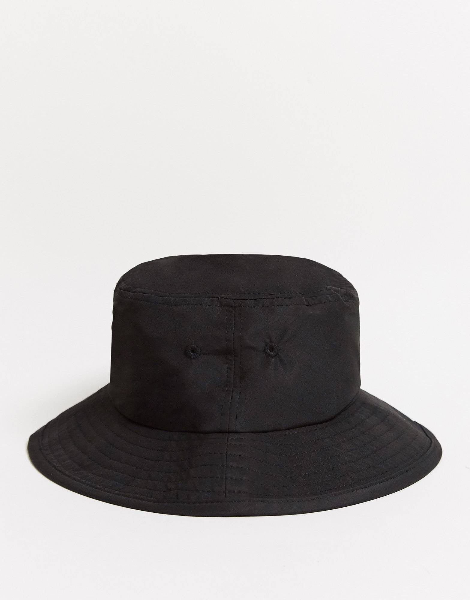 Kapelë ellesse Sabi - Bucket hat black