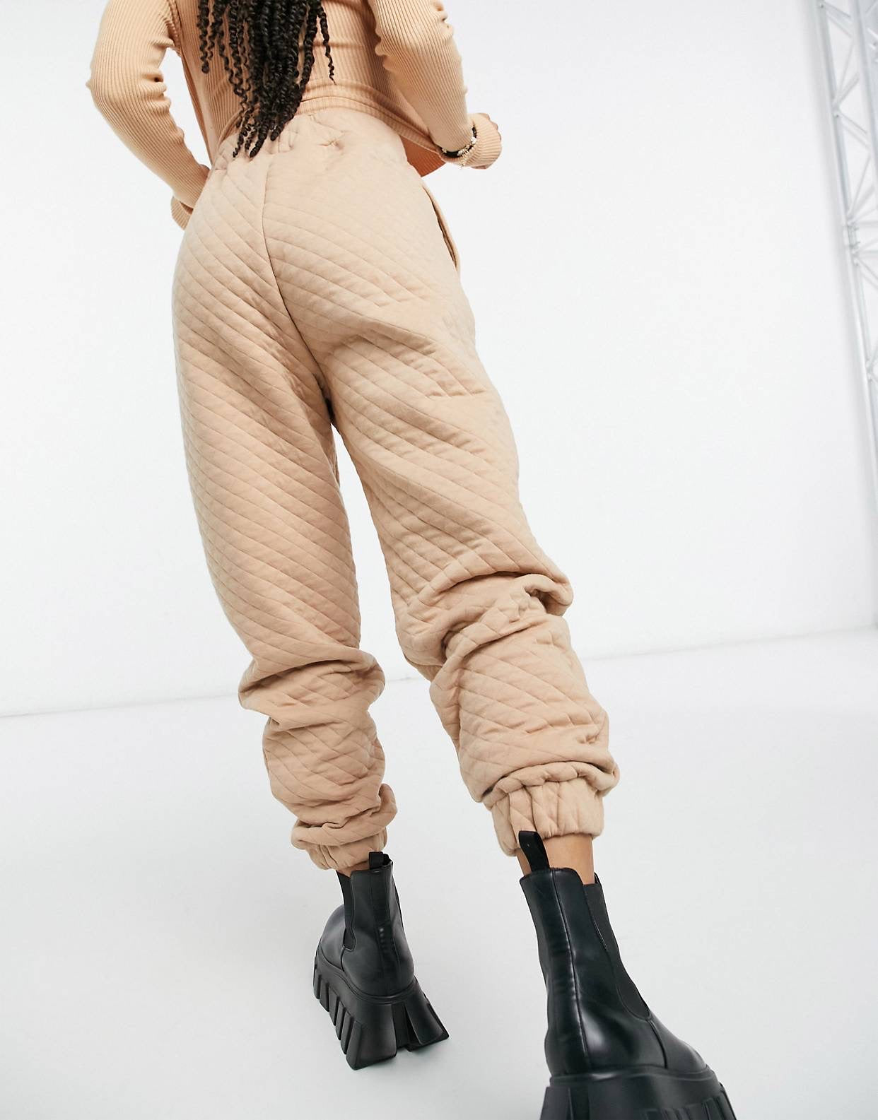 Quilted joggers brown - oversized