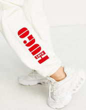 Load image into Gallery viewer, HUGO relaxed jogger cream