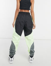 Load image into Gallery viewer, Nike Basketball fly joggers