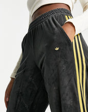 Load image into Gallery viewer, adidas Originals three stripe velour