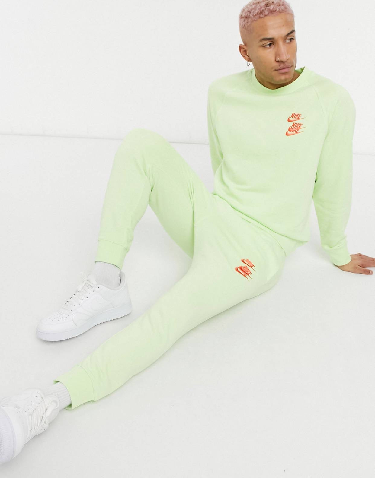Tracksuit Nike World Tour Pack