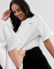 Load image into Gallery viewer, Maic Nike Swoosh