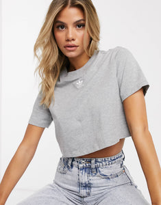 Maicë adidas Originals Essentials cropped